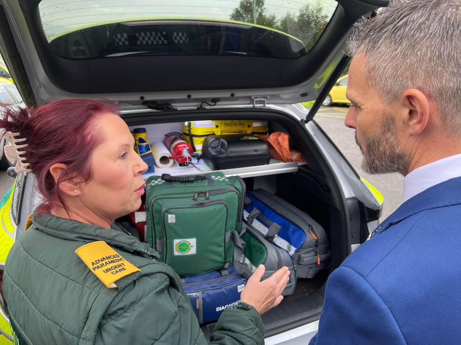 Health Minister Robbie Butler visits NIAS RRV car
